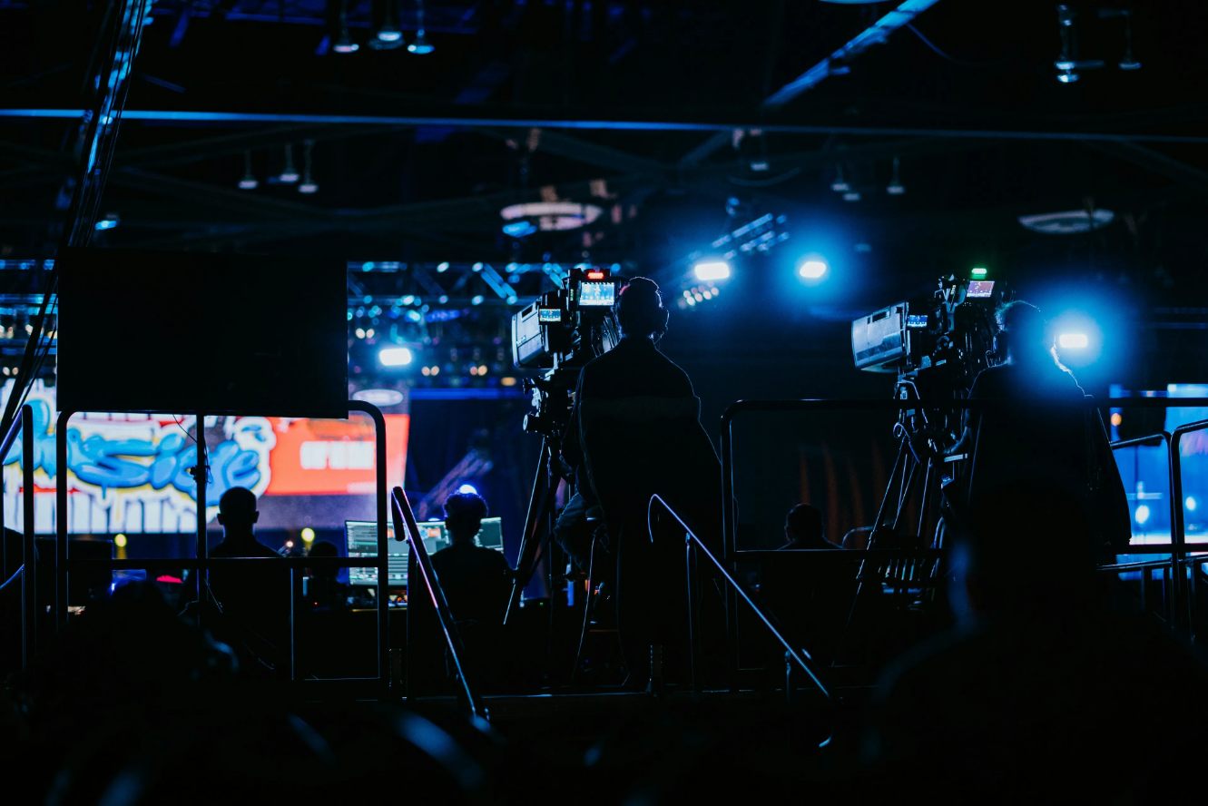 Broadcast-Training